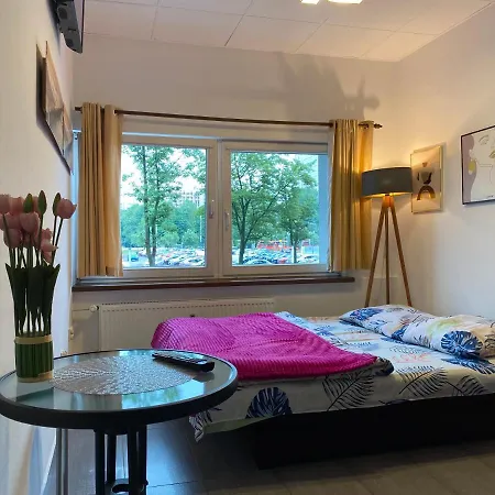 شقة Superjednostka Korfantego 24 3*